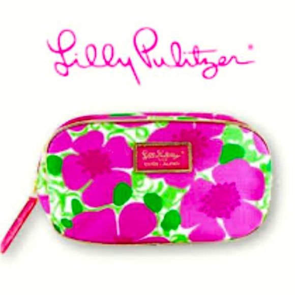 Lilly Pulitzer Handbags - NEW Lilly Pulitzer for Ester Lauder bag